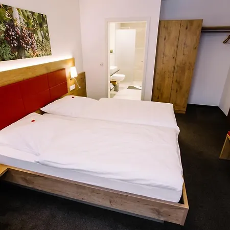 Restaurant Lamm Rosswag Otel 2*