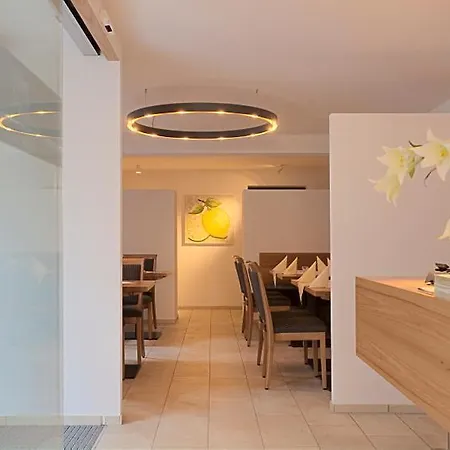 Restaurant Lamm Rosswag Otel 2*