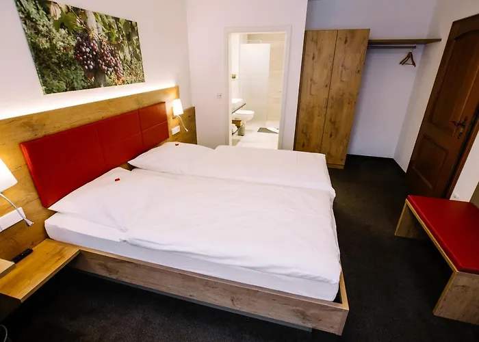 Restaurant Lamm Rosswag ホテル 2*